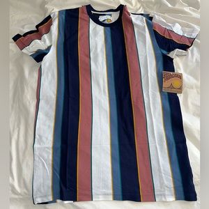 Men’s tshirt never worn with tags / size medium